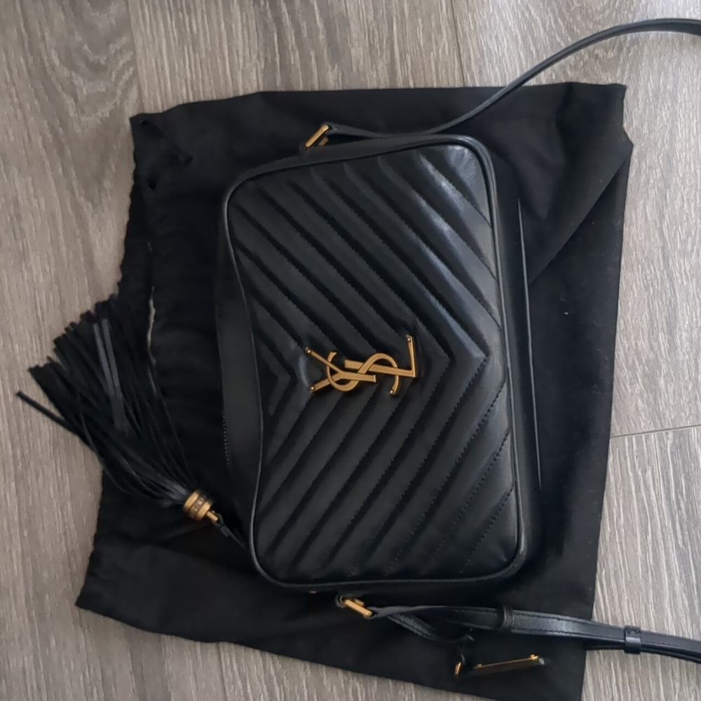❌SOLD❌YSL Saint Laurent Lou Camera bag black gold